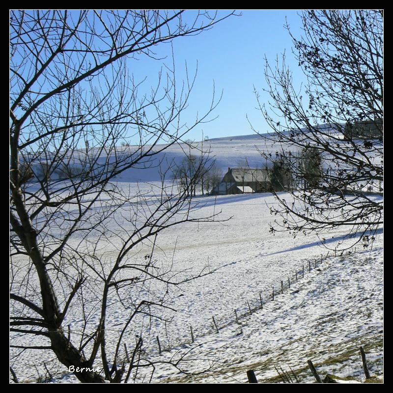 Besse 2.jpg - Besse, ferme isolée